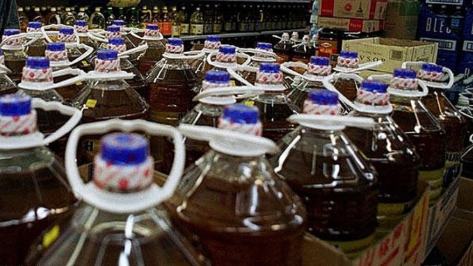 Csatornaolaj, palackozva, fotó: foodnavigator-asia.com